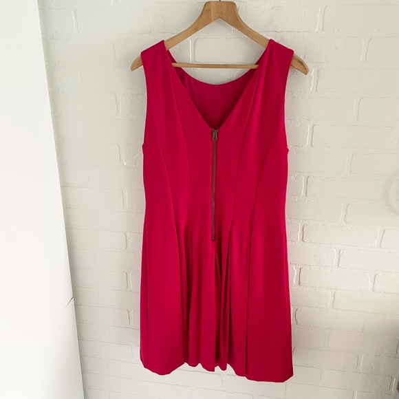 Adrianna Papell Red Pleated Mini Dress Jeweled Neck Tulle Lining Formal Sz 14 - Picture 7 of 15